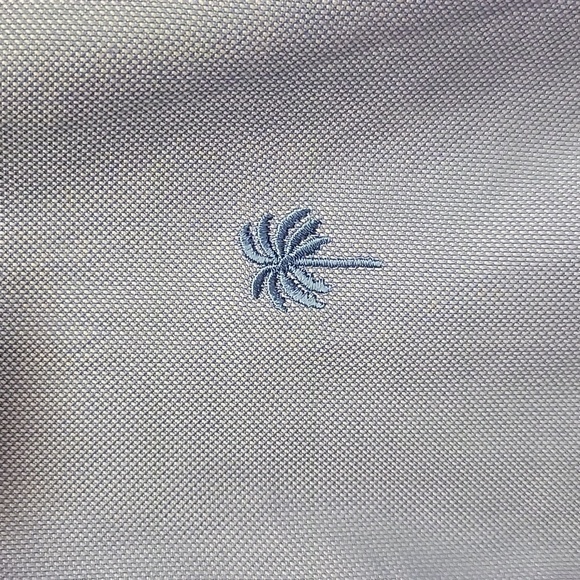 Lilly Pulitzer sz 4 fitted light blue 100% cotton long sleeve button down. - Picture 2 of 5